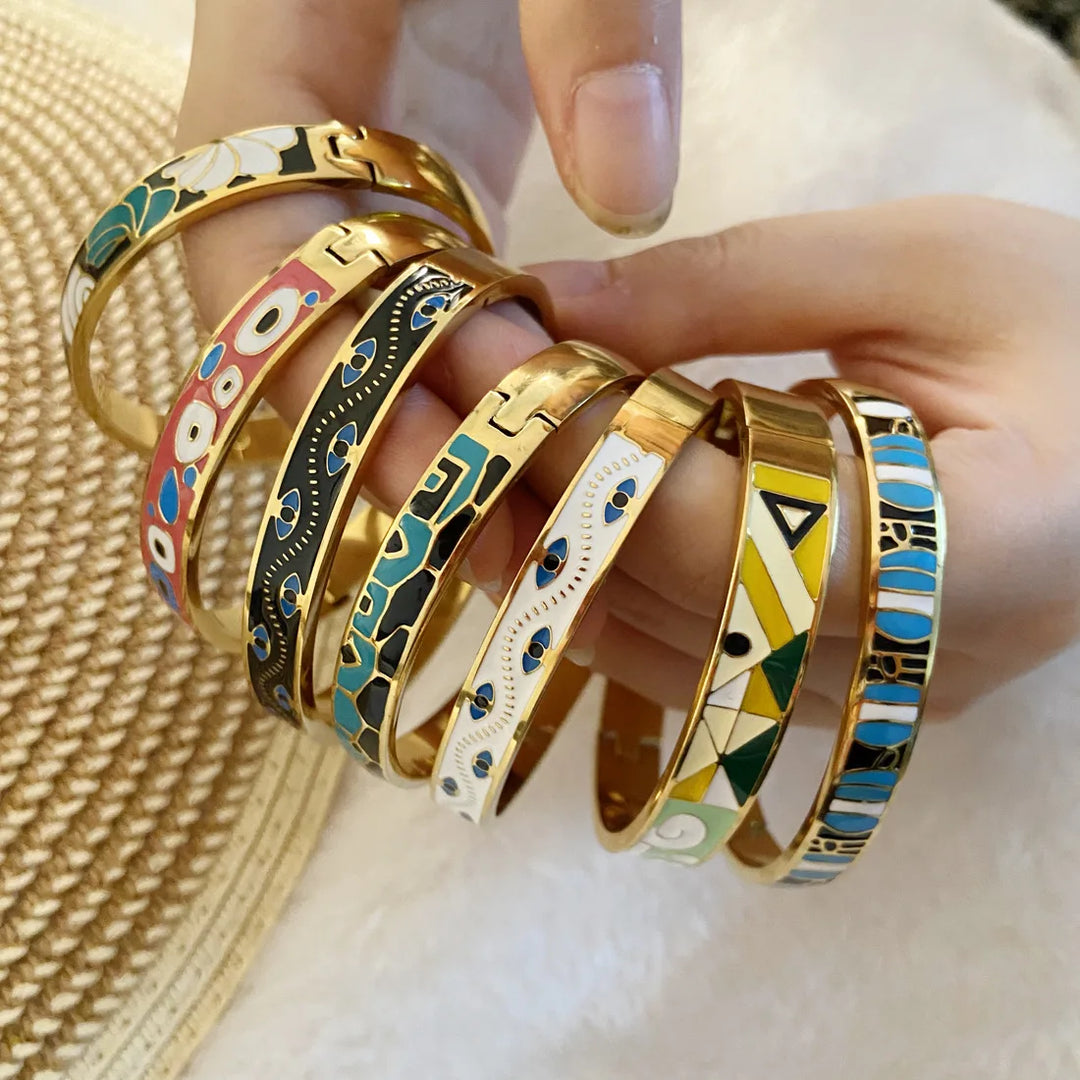 Helios 18k Gold Bangle Bracelets