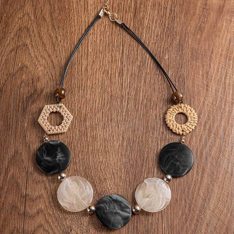 Quinan Clo Pendant Necklace