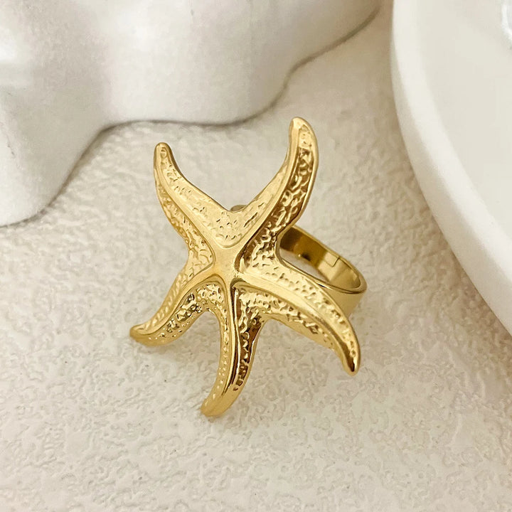 Nyx Starfish Gold Ring