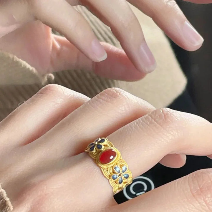 Liora Geometric Rings